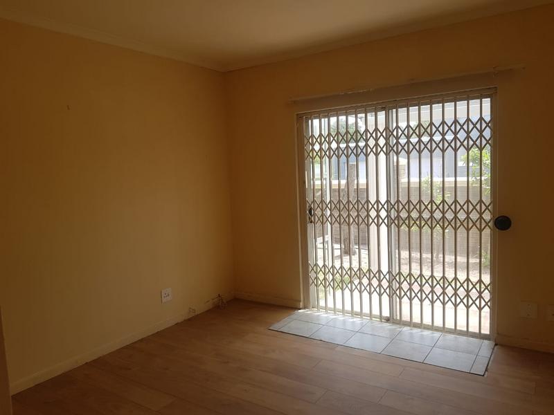 To Let 4 Bedroom Property for Rent in Rondebosch Western Cape